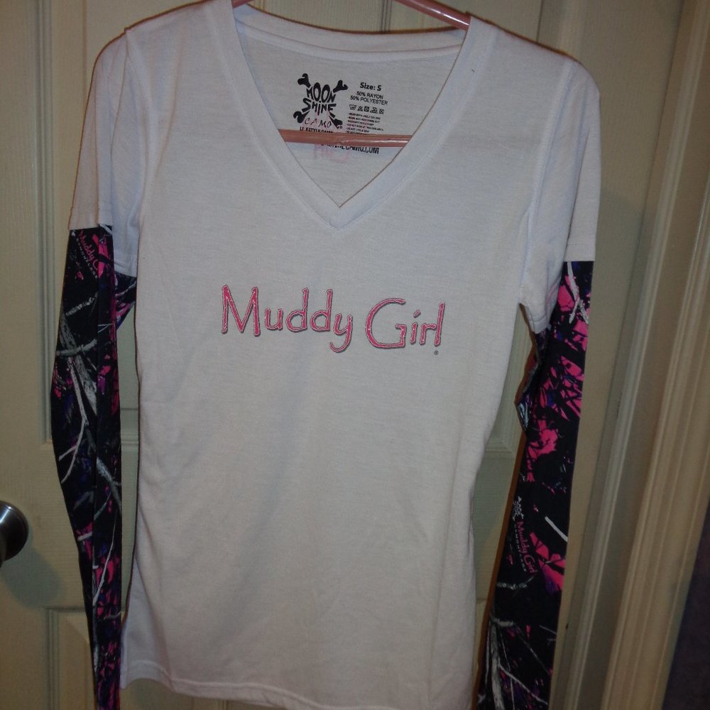 Women's size small white v-neck t-shirt with pink camo sleeves "Muddy Girl"